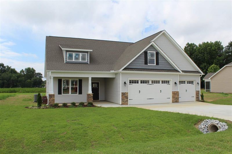 42 Torchie Dr, Clayton, NC 27576