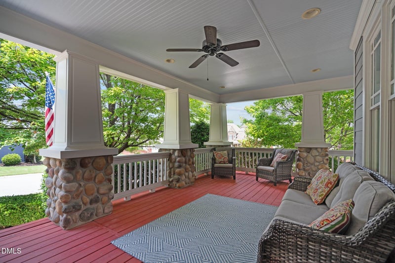 420 Apalachia Lake Dr, Fuquay Varina, NC 27526