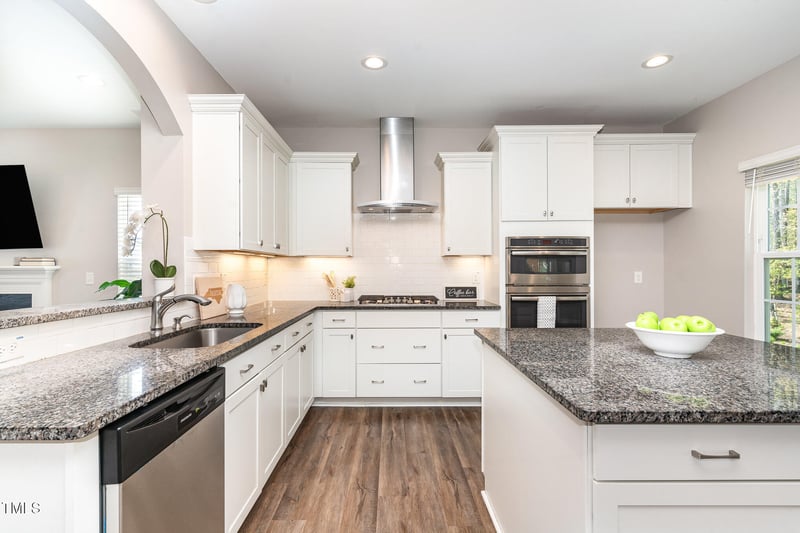 420 Cahors Trl, Holly Springs, NC 27540