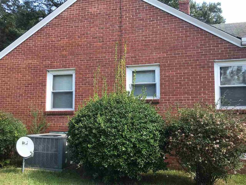 420 W Carver St, Durham, NC 27704