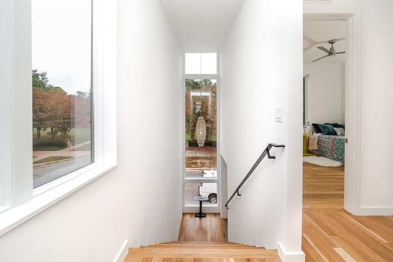 420 Chavis Way, Raleigh, NC 27601