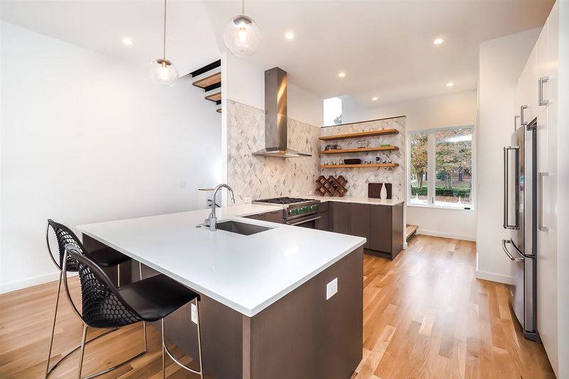 420 Chavis Way, Raleigh, NC 27601