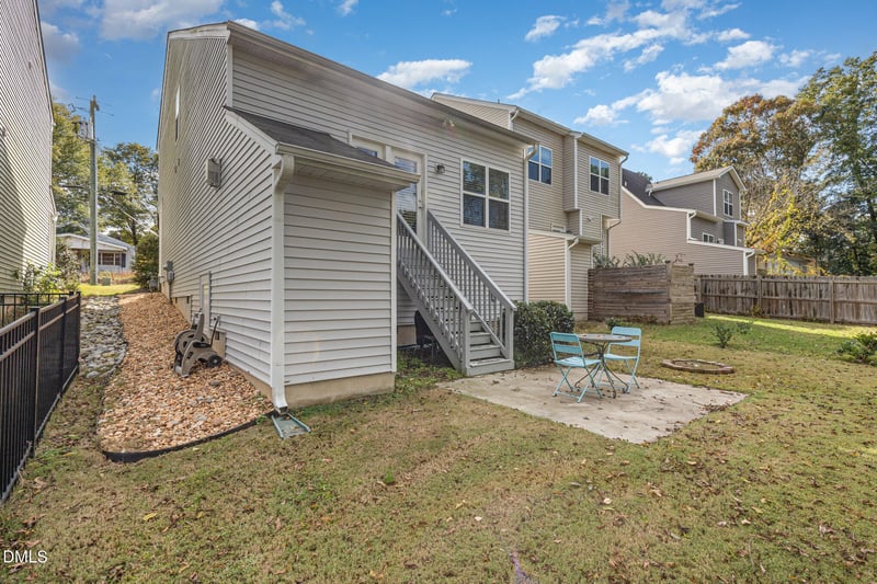 420 Cherry St, Fuquay Varina, NC 27526