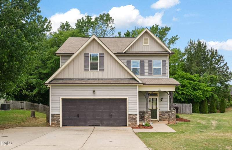 420 Collinsworth Dr, Clayton, NC 27527