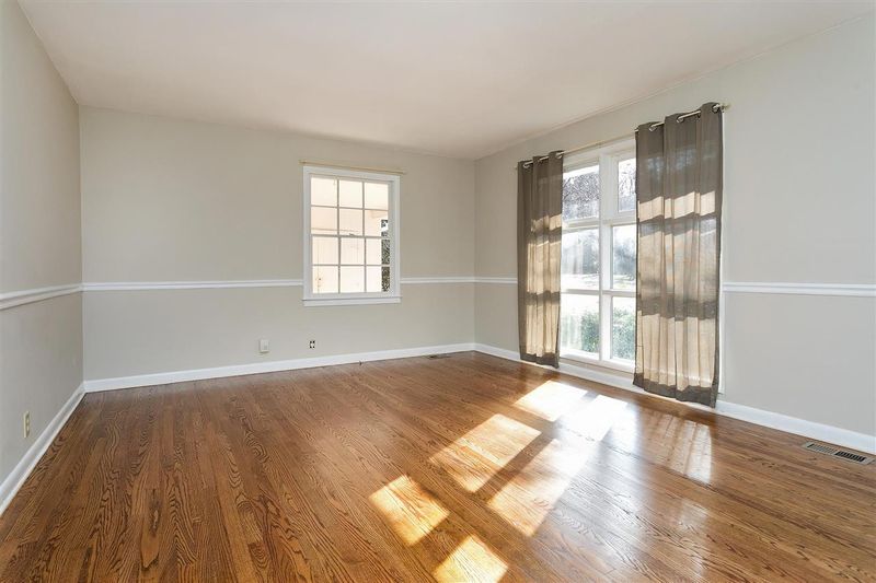 420 W Cornwall Rd, Cary, NC 27511