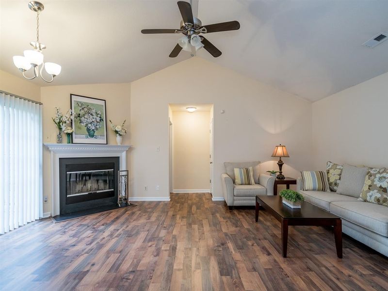 420 Devlin Pl, Durham, NC 27707