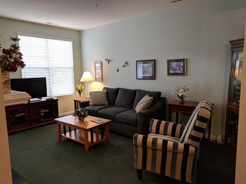 420 Eyam Hall Dr #420, Apex, NC 27502