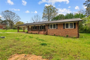 420 Fields Dr, Sanford, NC 27330