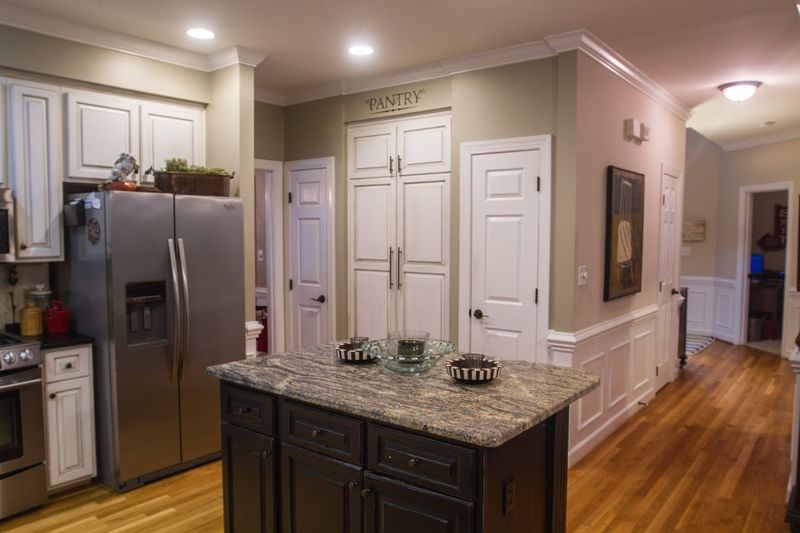 420 Hardscrabble Dr, Hillsborough, NC 27278