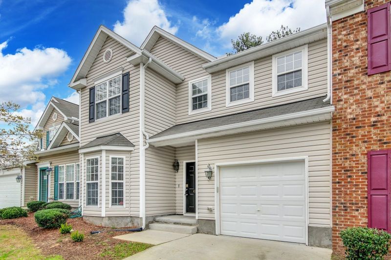 420 Hidden Springs Dr, Durham, NC 27703