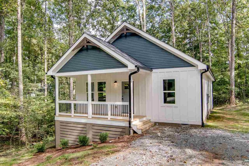 420 Lakeshore Dr, Hillsborough, NC 27278