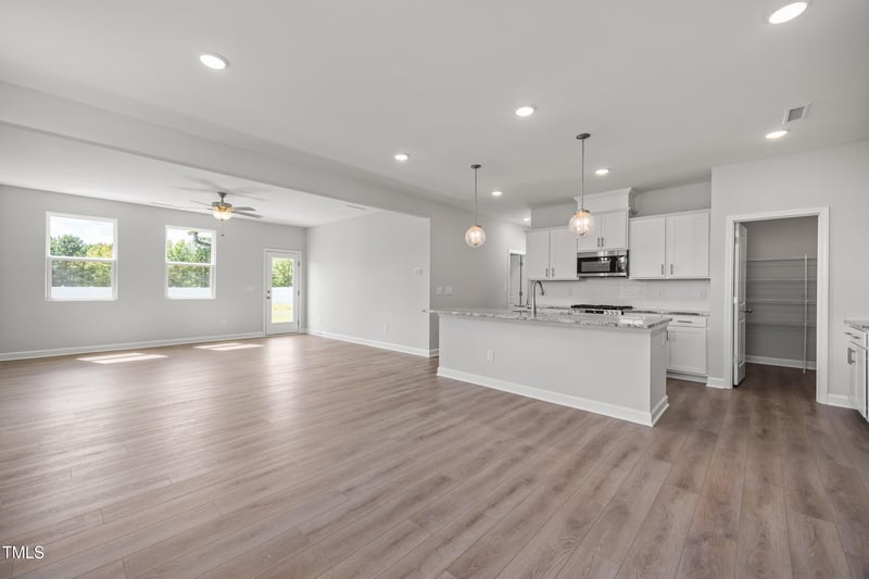 420 Longleaf Glen Ln, Zebulon, NC 27597