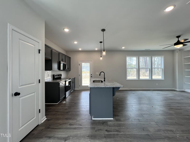 420 Maidenhair Pl, Clayton, NC 27520