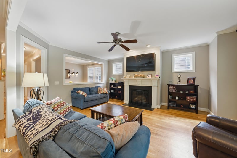 420 Marsh Landing Dr, Holly Springs, NC 27540