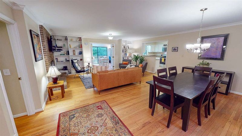 420 Overland Dr, Chapel Hill, NC 27517