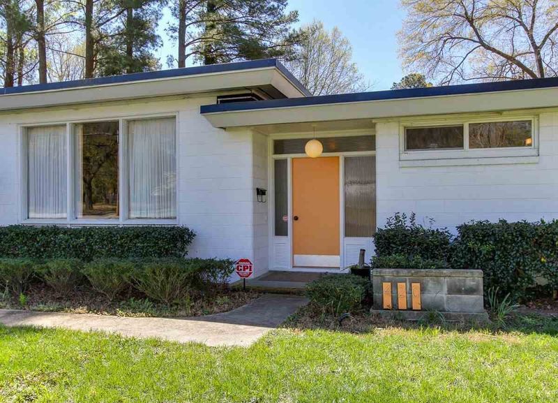 420 Raleigh St, Fuquay Varina, NC 27526