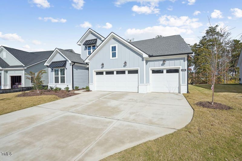 420 White Mulberry Ln, Holly Springs, NC 27540