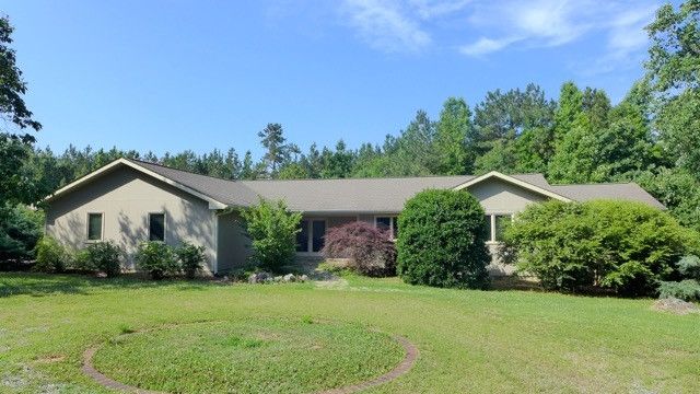 4200B Old Greensboro Rd, Chapel Hill, NC 27516