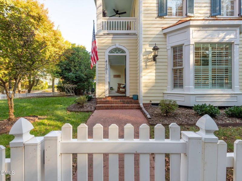 4201 Falls River Ave, Raleigh, NC 27614