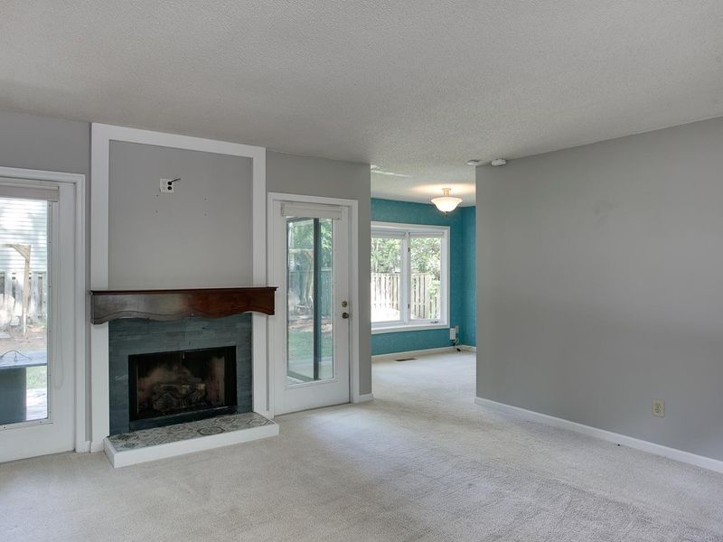 4201 Five Oaks Dr, Durham, NC 27707