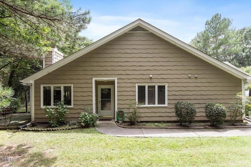 4201 Pin Oak Dr, Durham, NC 27707