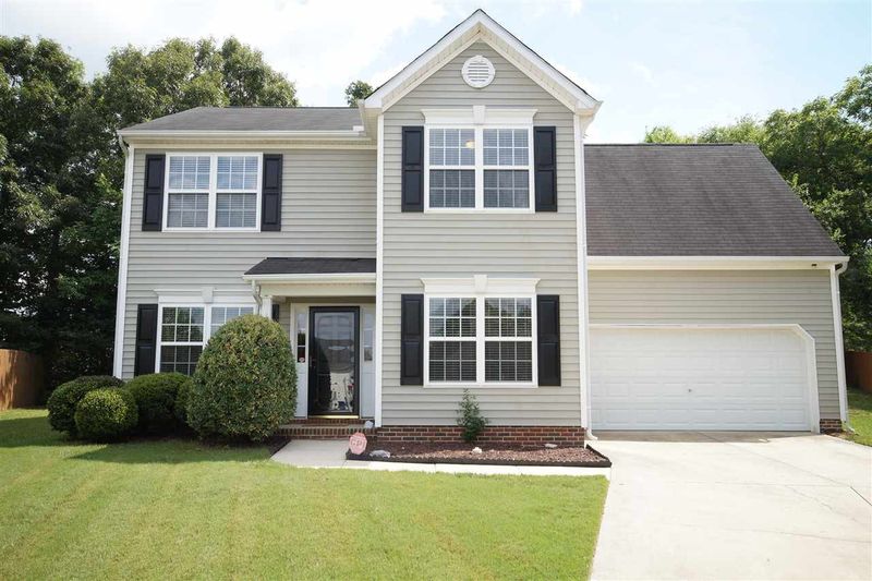 4204 Claybourne Dr, Raleigh, NC 27616