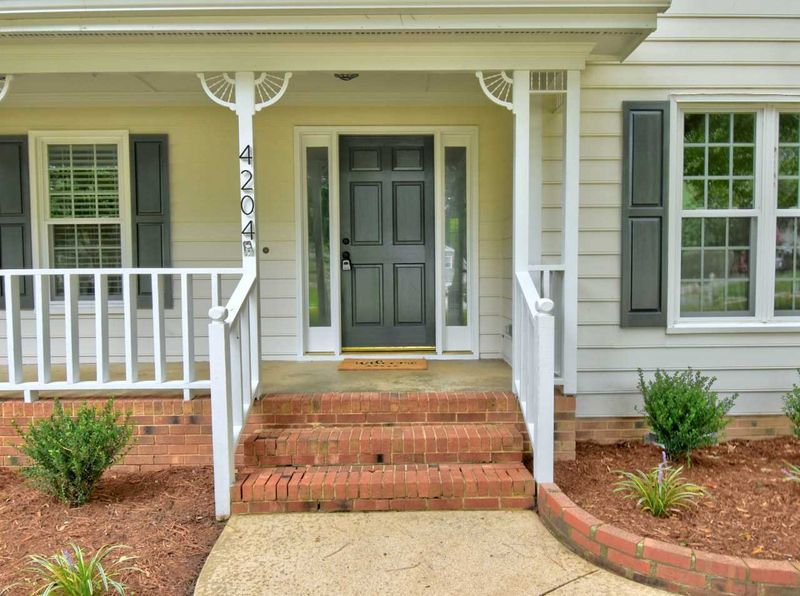 4204 Peak Ct, Apex, NC 27502