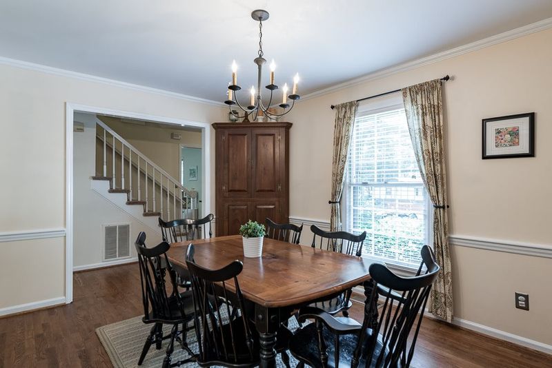 4204 Pickwick Dr, Raleigh, NC 27613