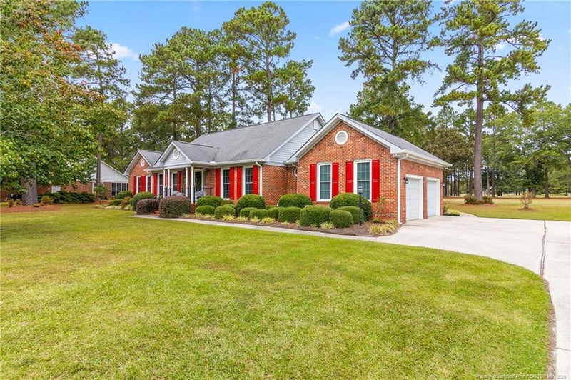 4205 Bent Grass Dr, Fayetteville, NC 28312