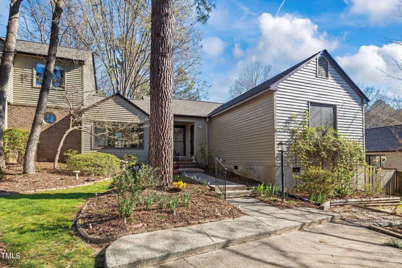 4205 Five Oaks Dr, Durham, NC 27707