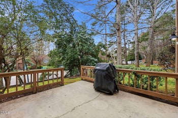 4205 Sunshadow Ln, Raleigh, NC 27613