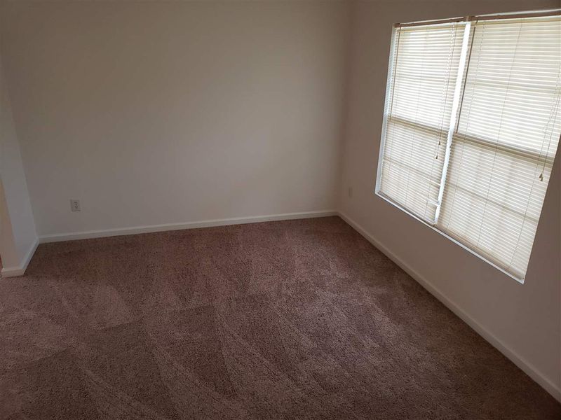 4206 Hampstead Village Dr, Durham, NC 27703