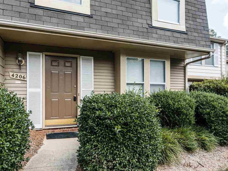4206 Whistler Ct, Raleigh, NC 27606