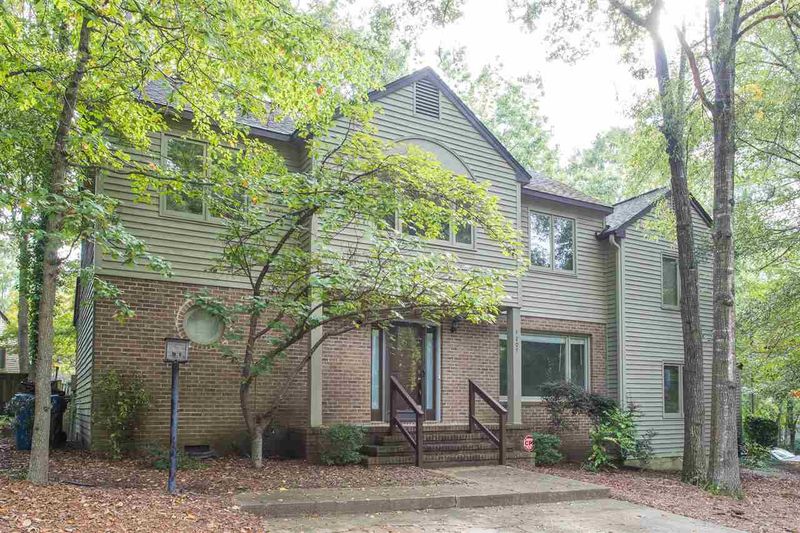 4207 Five Oaks Dr, Durham, NC 27707