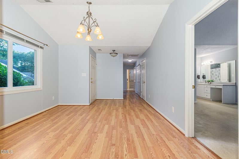 4207 Pin Oak Dr, Durham, NC 27707