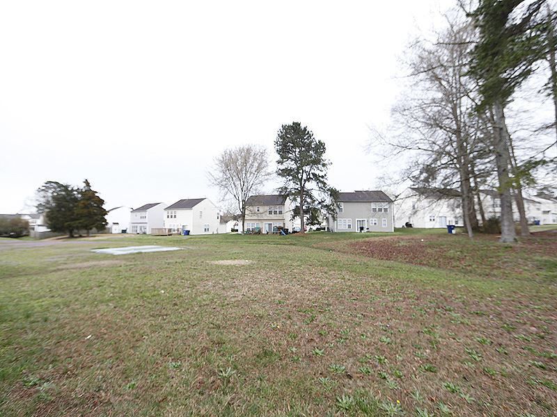 4208 Crowfield Dr, Raleigh, NC 27610