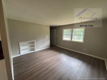 4208 Dowfield Dr, Fayetteville, NC 28311