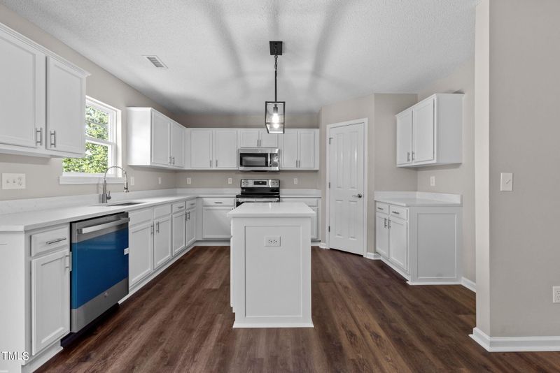 4208 Monarchos Dr, Knightdale, NC 27545