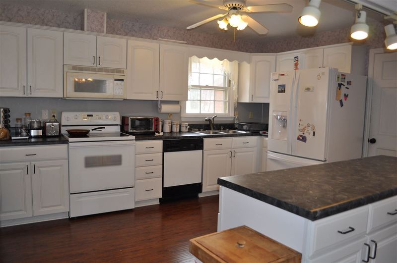 4208 Suitt Rd, Durham, NC 27703
