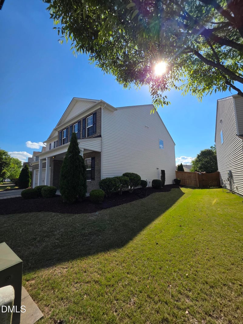 4209 Auburn Hills Dr, Raleigh, NC 27616