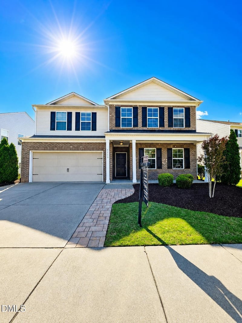 4209 Auburn Hills Dr, Raleigh, NC 27616
