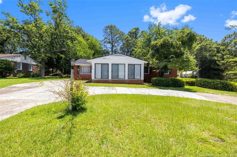 4209 Coventry Rd, Fayetteville, NC 28304