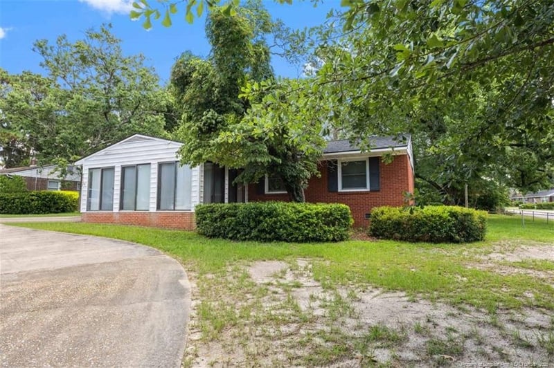 4209 Coventry Rd, Fayetteville, NC 28304