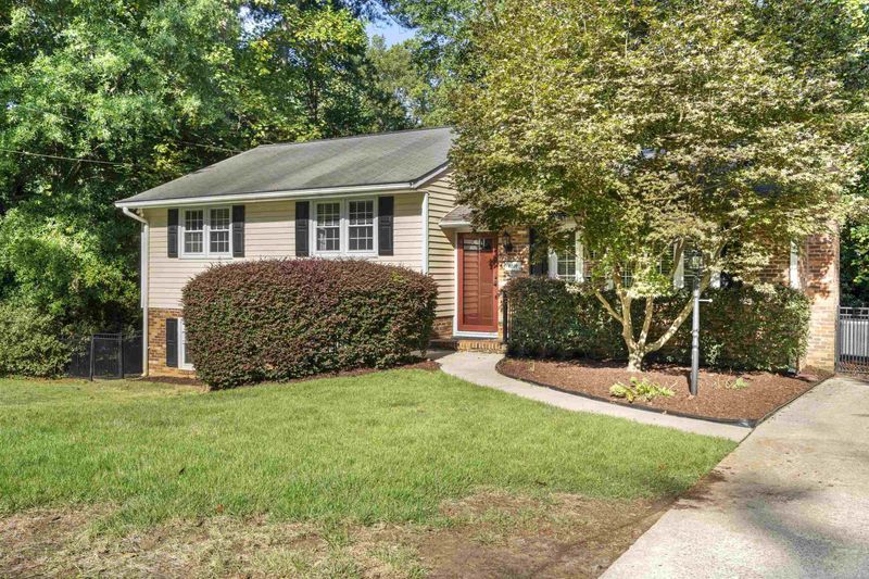 4209 Rowan St, Raleigh, NC 27609