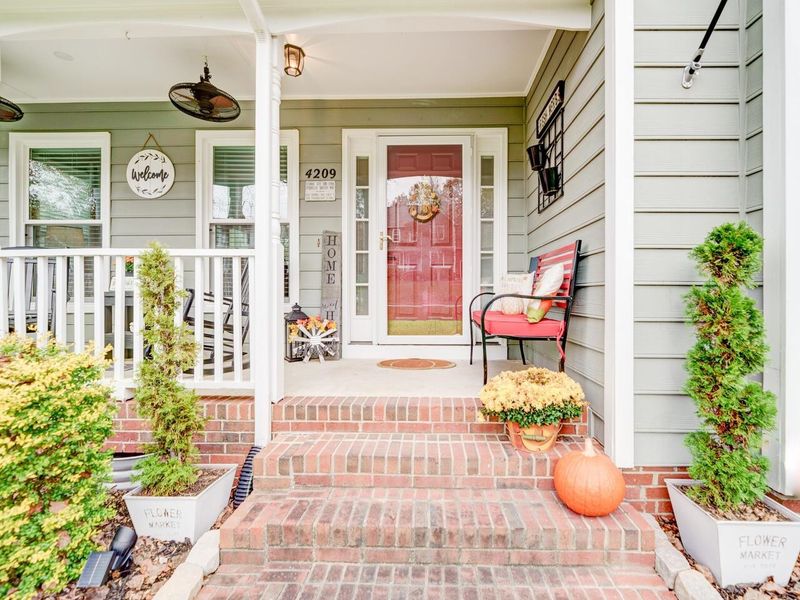4209 Willow Lake Rd, Raleigh, NC 27616