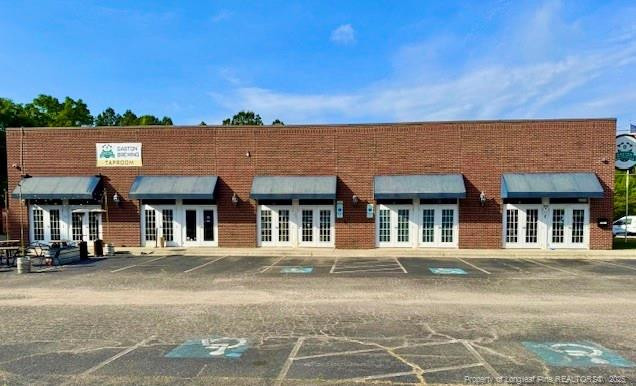 421 and 419 Chicago Dr, Fayetteville, NC 28306