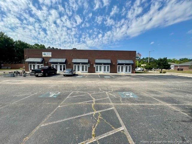 421 and 419 Chicago Dr, Fayetteville, NC 28306