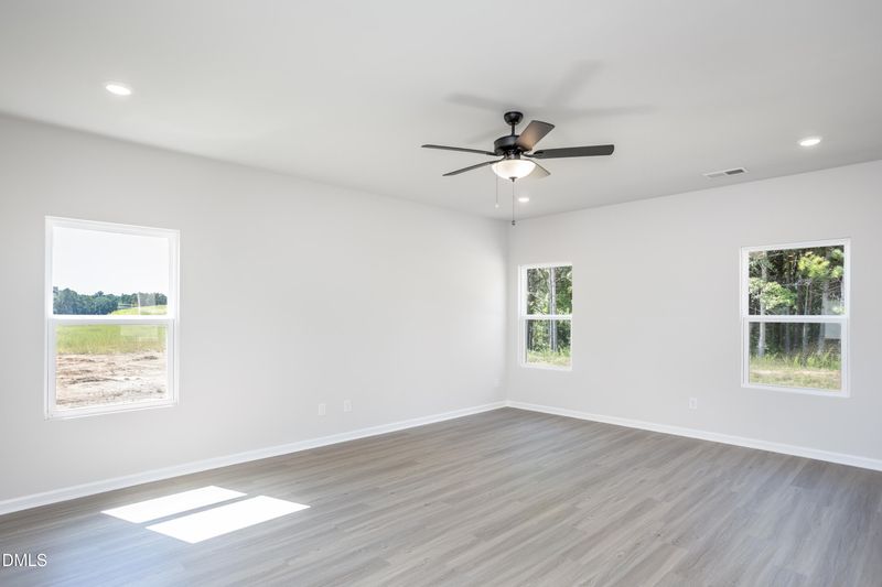 421 Chedworth Dr, Angier, NC 27501