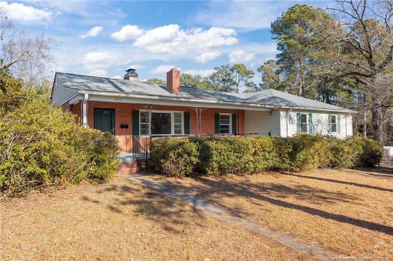 421 Early St, Fayetteville, NC 28311