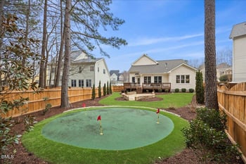 421 Edgepine Dr, Holly Springs, NC 27540